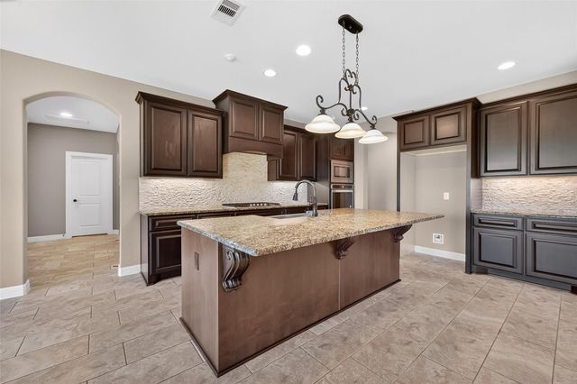 7313 Falcon Drive, Brookshire, TX 77423