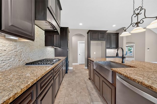 7313 Falcon Drive, Brookshire, TX 77423