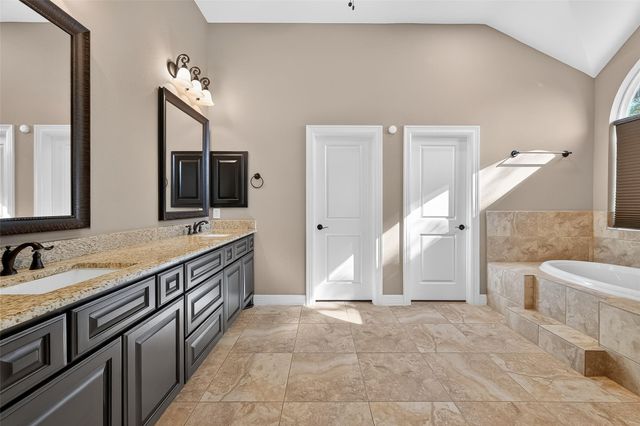 7313 Falcon Drive, Brookshire, TX 77423