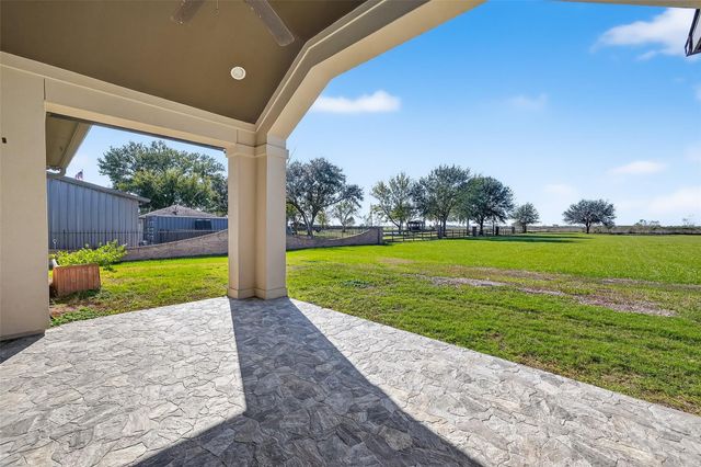 7313 Falcon Drive, Brookshire, TX 77423