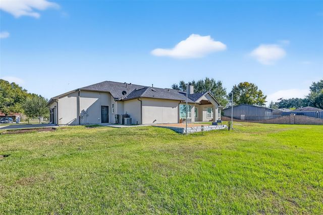 7313 Falcon Drive, Brookshire, TX 77423