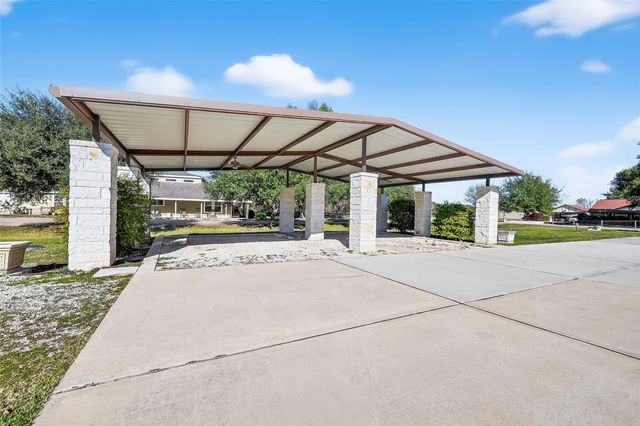 7313 Falcon Drive, Brookshire, TX 77423