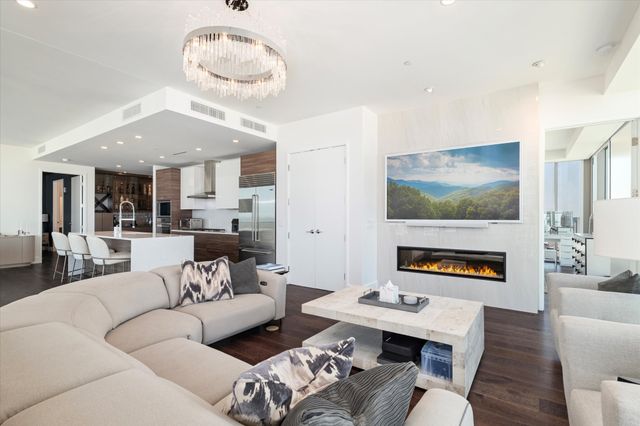 7901 Windrose Avenue 1701, Plano, TX 75024