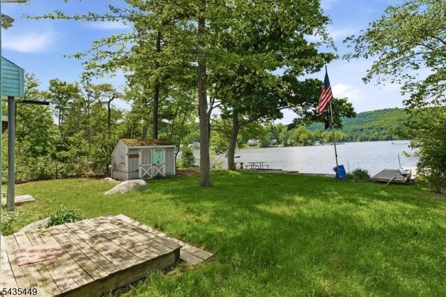 55 Cottage Ave, Frankford Twp., NJ 07826