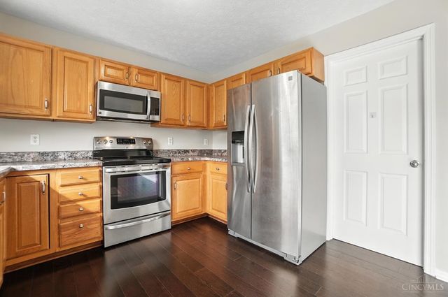 22 Green Meadow Ct, Franklin, OH 45005