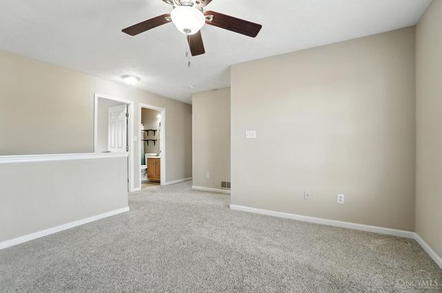 22 Green Meadow Ct, Franklin, OH 45005