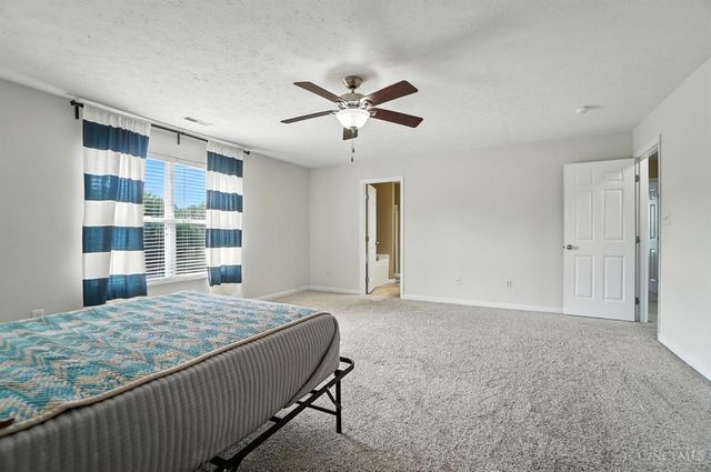 22 Green Meadow Ct, Franklin, OH 45005