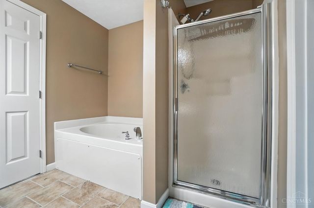 22 Green Meadow Ct, Franklin, OH 45005