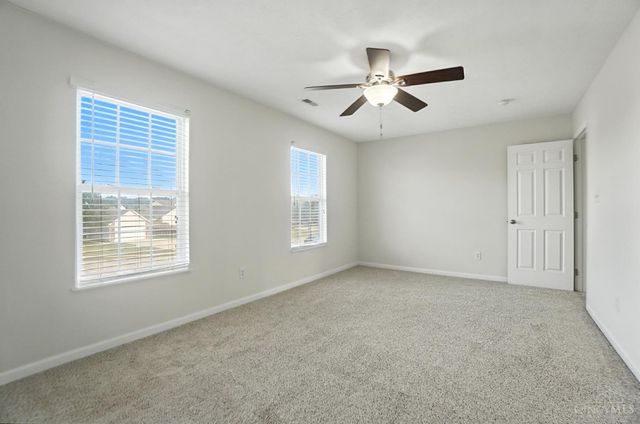 22 Green Meadow Ct, Franklin, OH 45005