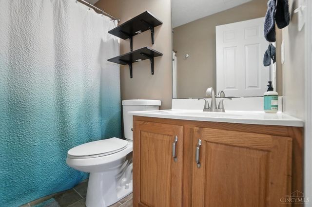 22 Green Meadow Ct, Franklin, OH 45005