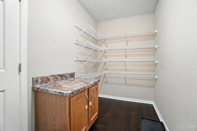 22 Green Meadow Ct, Franklin, OH 45005