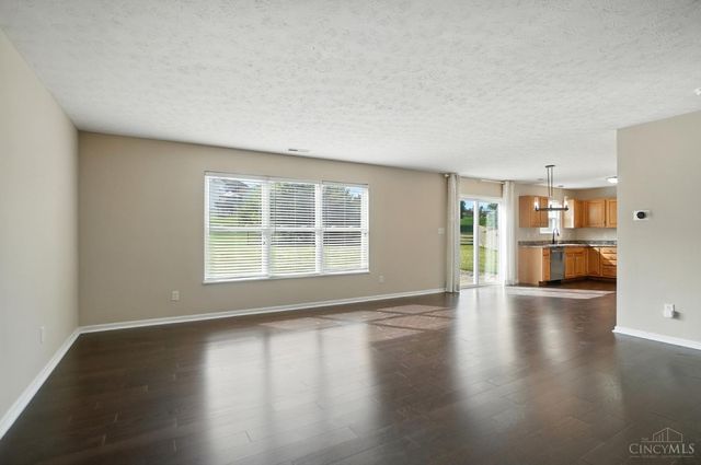 22 Green Meadow Ct, Franklin, OH 45005