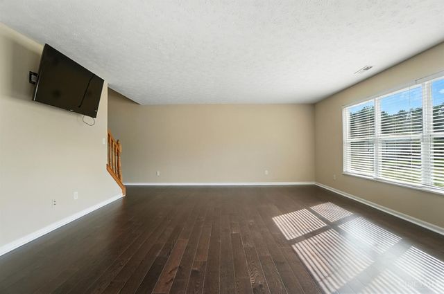 22 Green Meadow Ct, Franklin, OH 45005