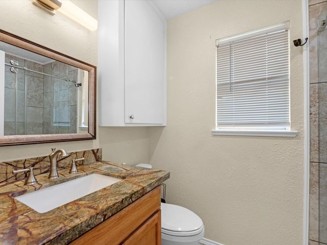 13931 Roundstone Lane, Houston, TX 77015