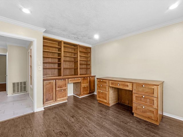13931 Roundstone Lane, Houston, TX 77015