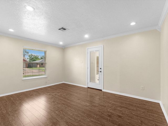 13931 Roundstone Lane, Houston, TX 77015