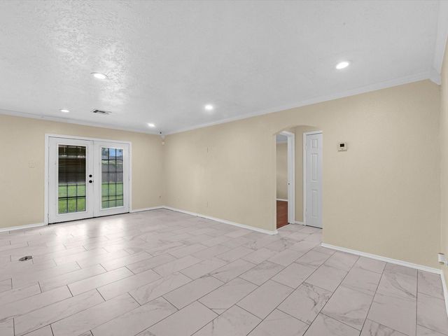 13931 Roundstone Lane, Houston, TX 77015