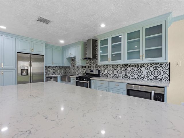 13931 Roundstone Lane, Houston, TX 77015