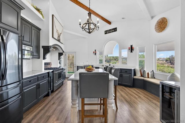 15031 Heath Dr., Poway, CA 92064