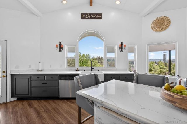 15031 Heath Dr., Poway, CA 92064