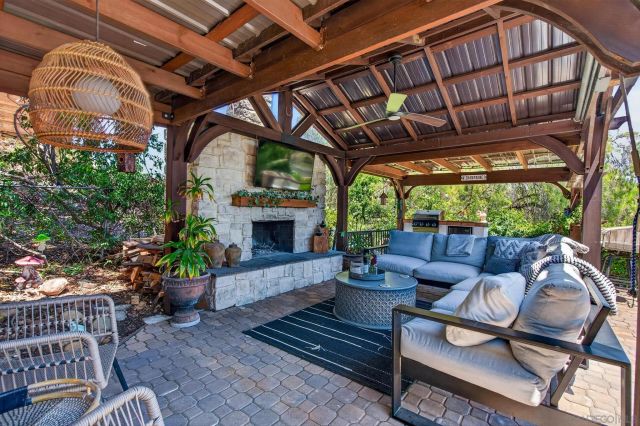 15031 Heath Dr., Poway, CA 92064