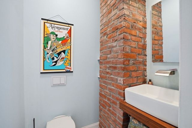 73 Moore Street, Fall River, MA 02720