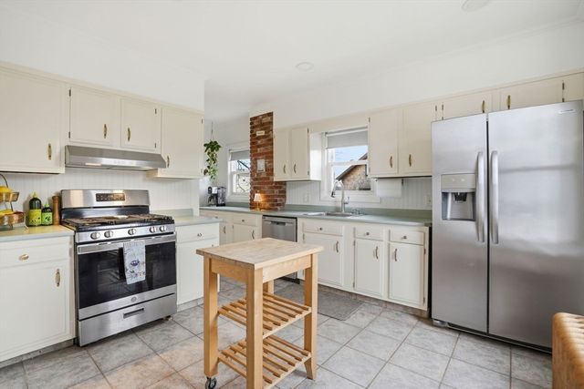 73 Moore Street, Fall River, MA 02720