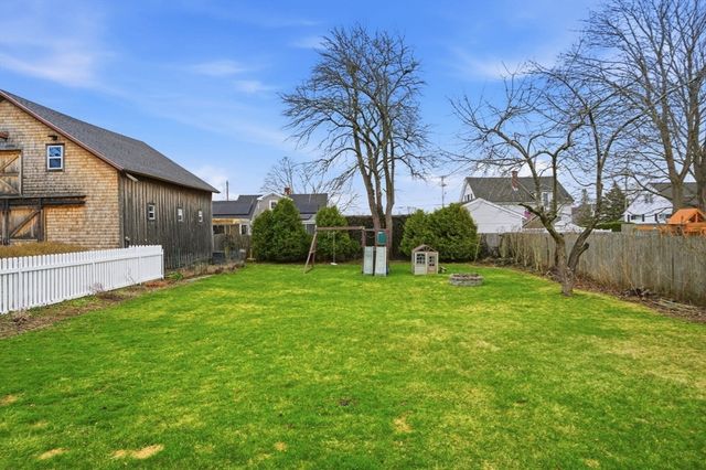 73 Moore Street, Fall River, MA 02720
