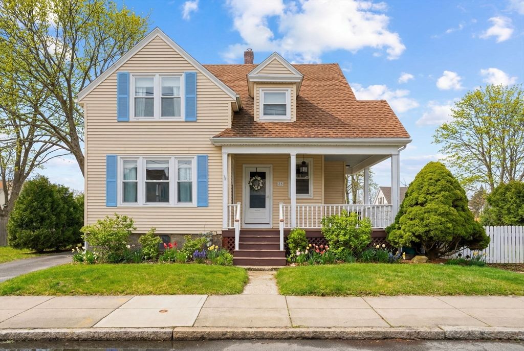 73 Moore Street, Fall River, MA 02720
