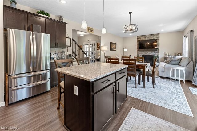 1216 Selena Grove, Green, OH 44685
