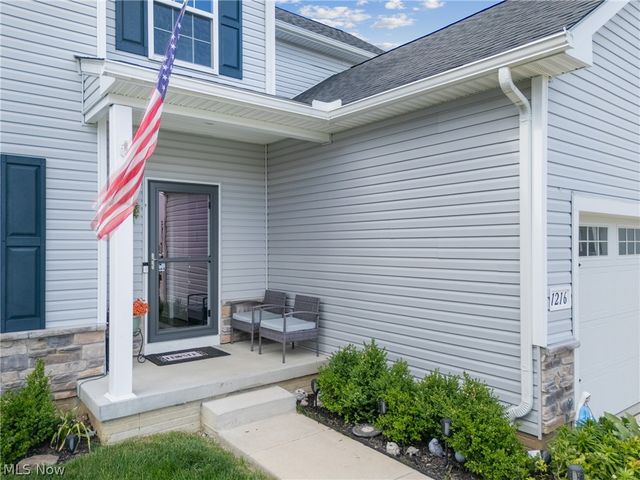 1216 Selena Grove, Green, OH 44685