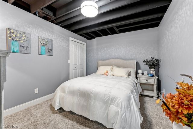 1216 Selena Grove, Green, OH 44685