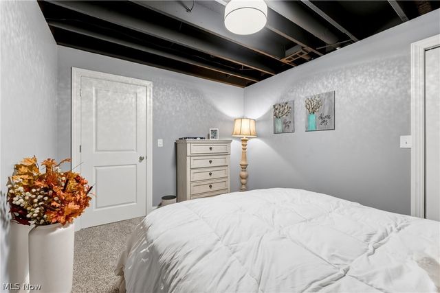 1216 Selena Grove, Green, OH 44685