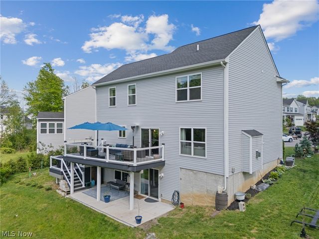 1216 Selena Grove, Green, OH 44685