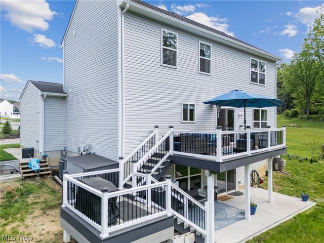 1216 Selena Grove, Green, OH 44685