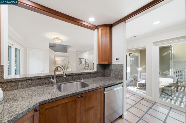 211 Kingston Way, Walnut Creek, CA 94597