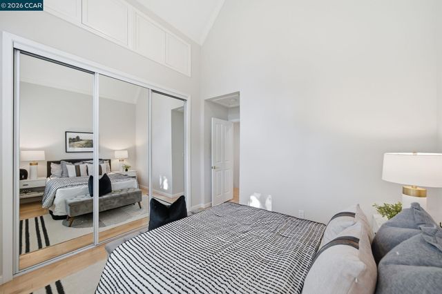 211 Kingston Way, Walnut Creek, CA 94597