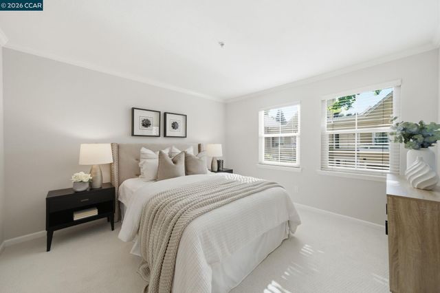 211 Kingston Way, Walnut Creek, CA 94597