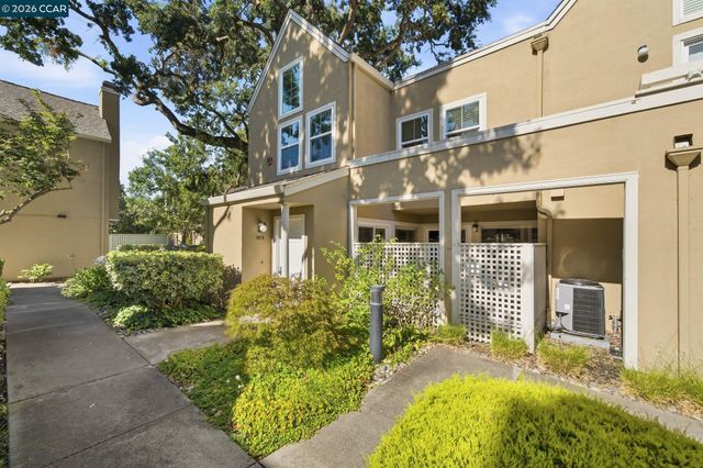 211 Kingston Way, Walnut Creek, CA 94597