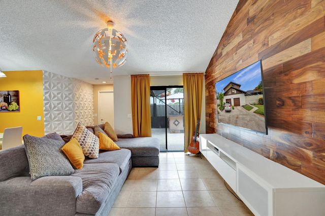 9568 Boca Gardens Parkway B, Boca Raton, FL 33496