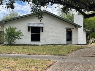 2514 Catherwood Dr, Corpus Christi, TX 78414