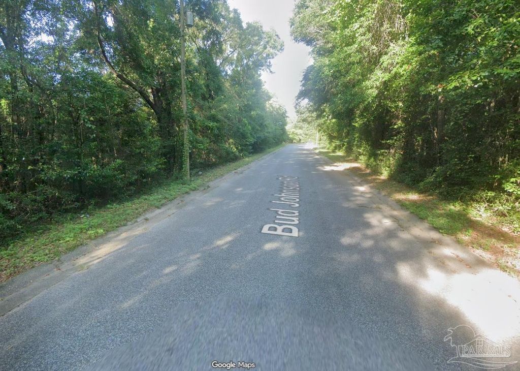 6909 Gulley Ln, Pensacola, FL 32505