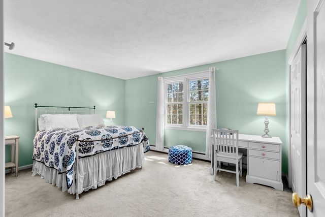 154 Partridge Brook Cir, Marshfield, MA 02050