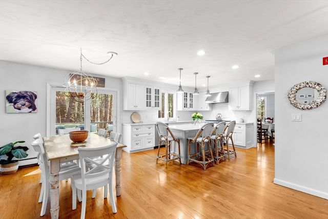 154 Partridge Brook Cir, Marshfield, MA 02050