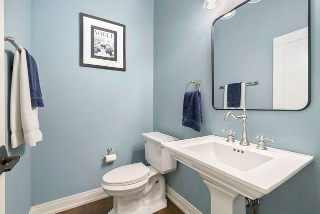 1648 W Fletcher Street, Chicago, IL 60657