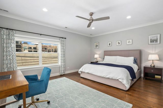 1648 W Fletcher Street, Chicago, IL 60657