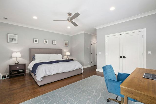 1648 W Fletcher Street, Chicago, IL 60657