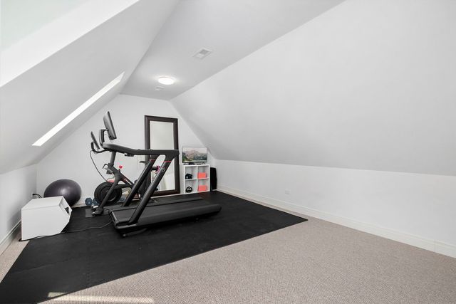 1648 W Fletcher Street, Chicago, IL 60657