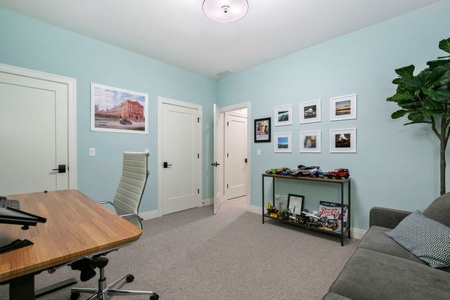 1648 W Fletcher Street, Chicago, IL 60657