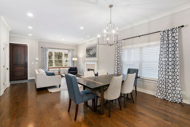 1648 W Fletcher Street, Chicago, IL 60657